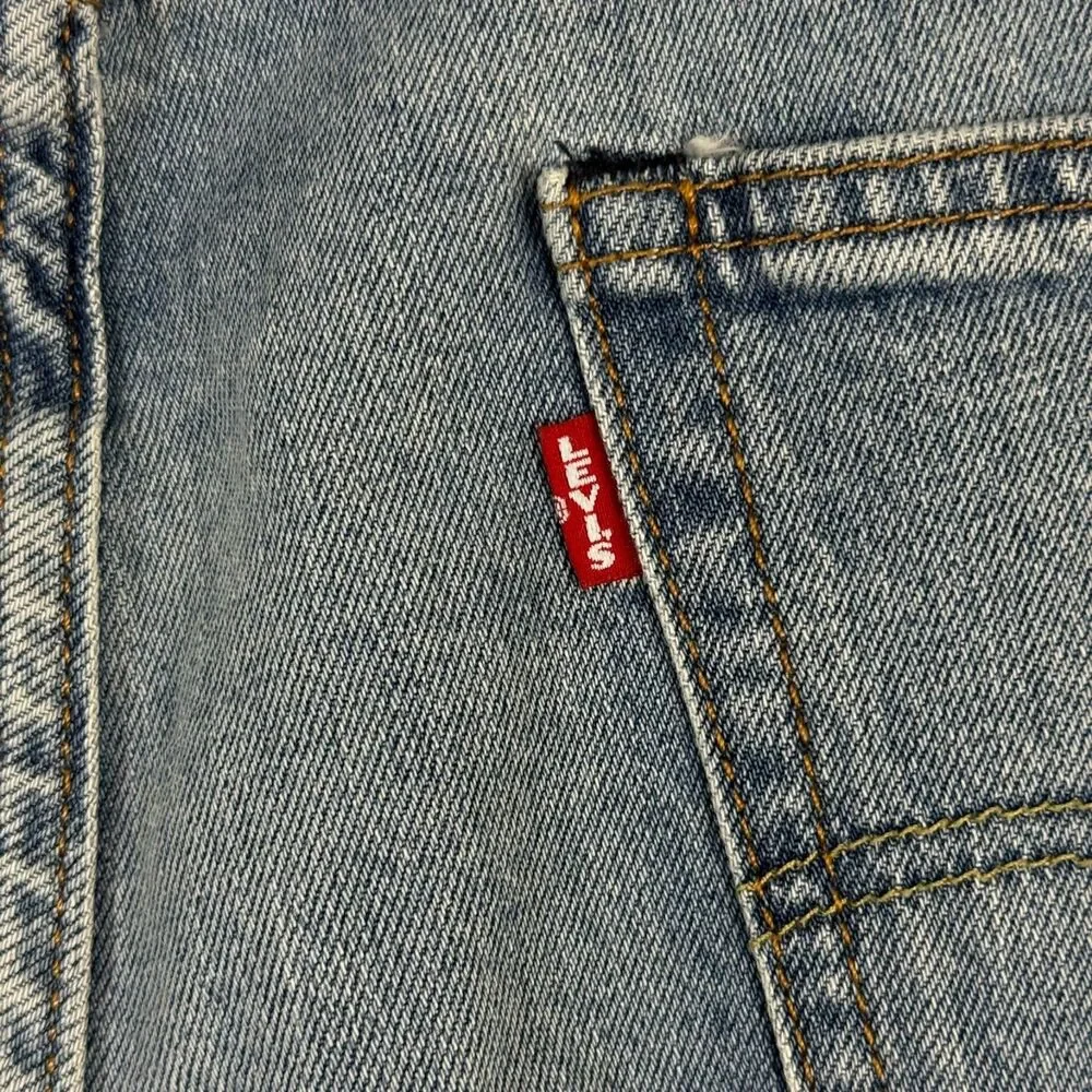 Levis Jeans Mens 34x34 Blue 502 Slim Tapered Fit Light Wash Premium Denim NWT
